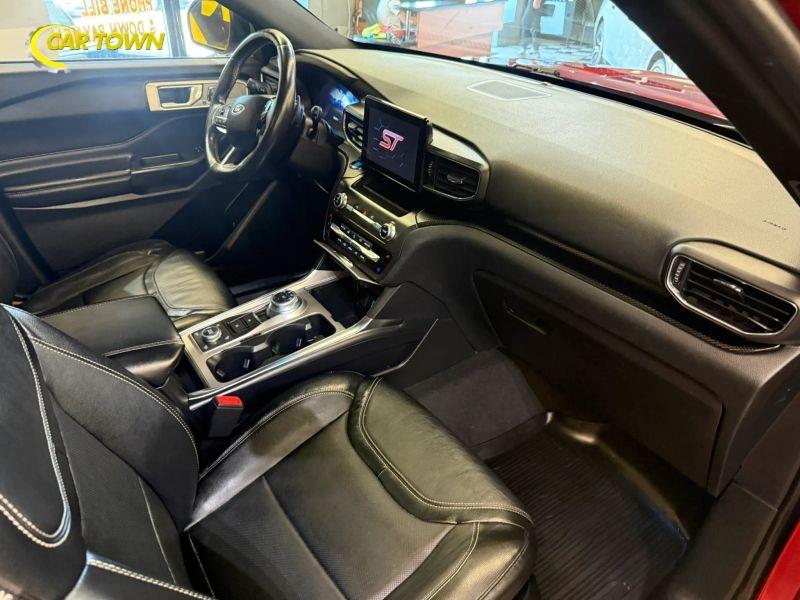 Vehicle photo 26