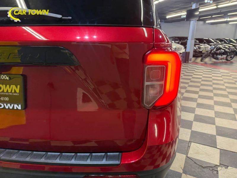 Vehicle photo 32