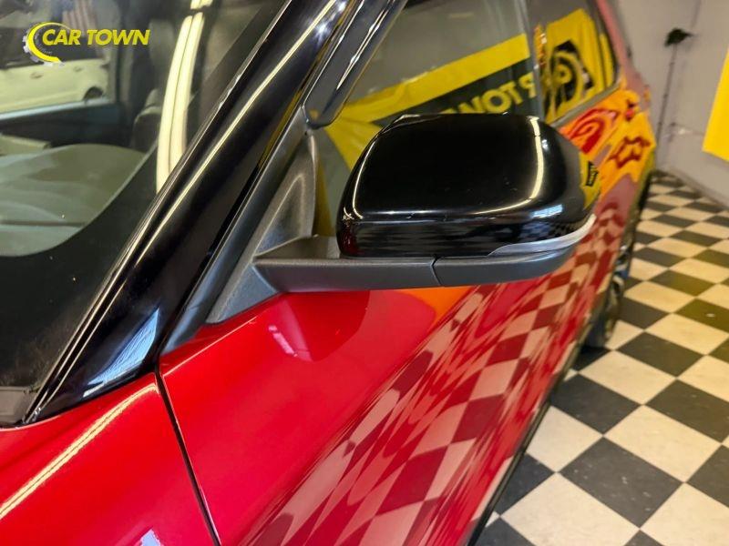 Vehicle photo 36