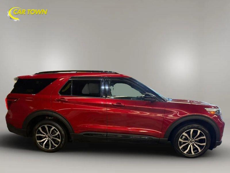Vehicle photo 7