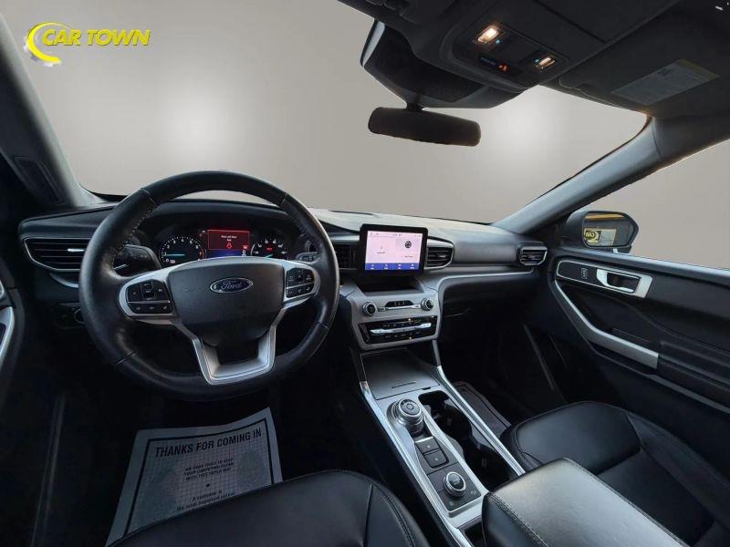 Vehicle photo 34
