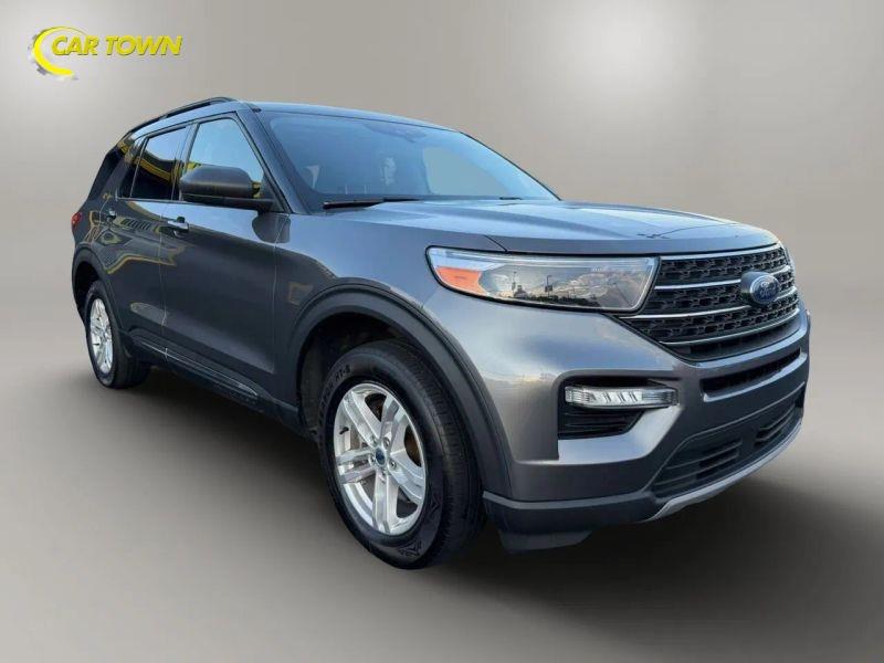 Vehicle photo 6