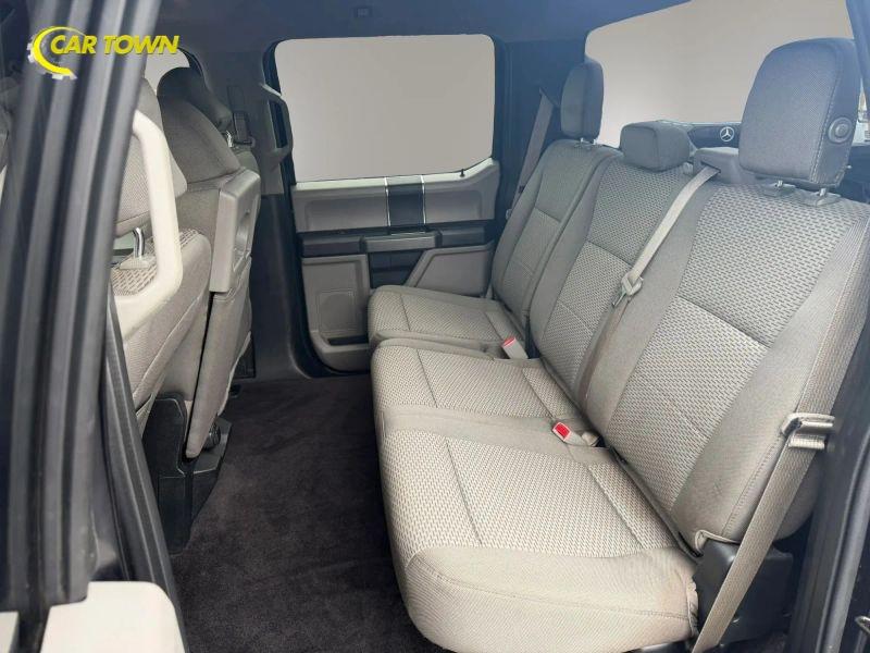 Vehicle photo 18