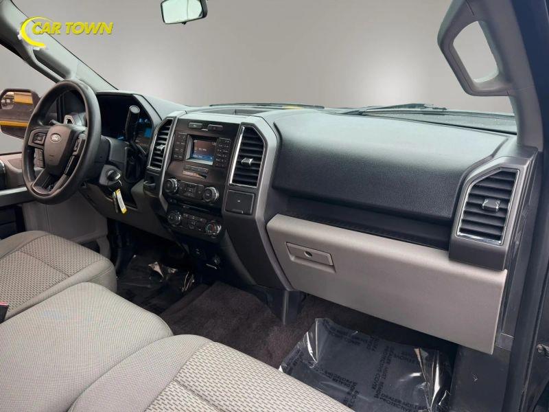 Vehicle photo 20