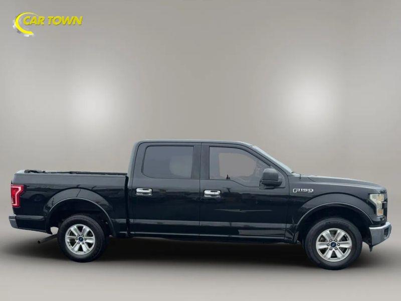 Vehicle photo 7
