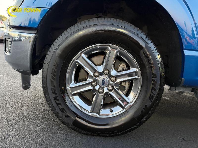 Vehicle photo 27