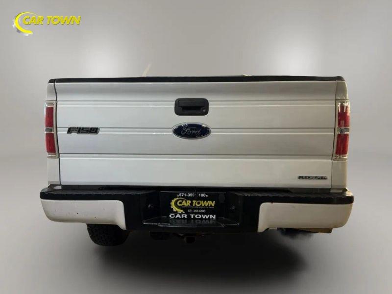 Vehicle photo 11