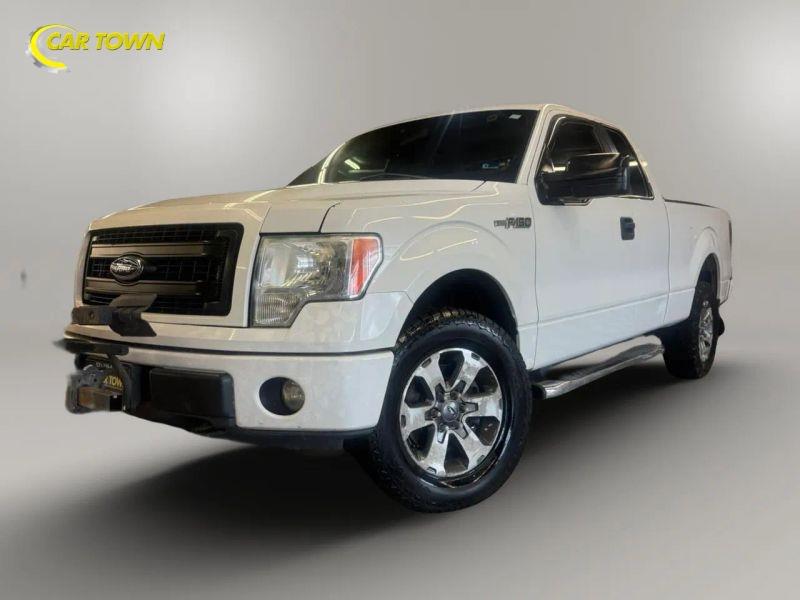 Vehicle photo 2