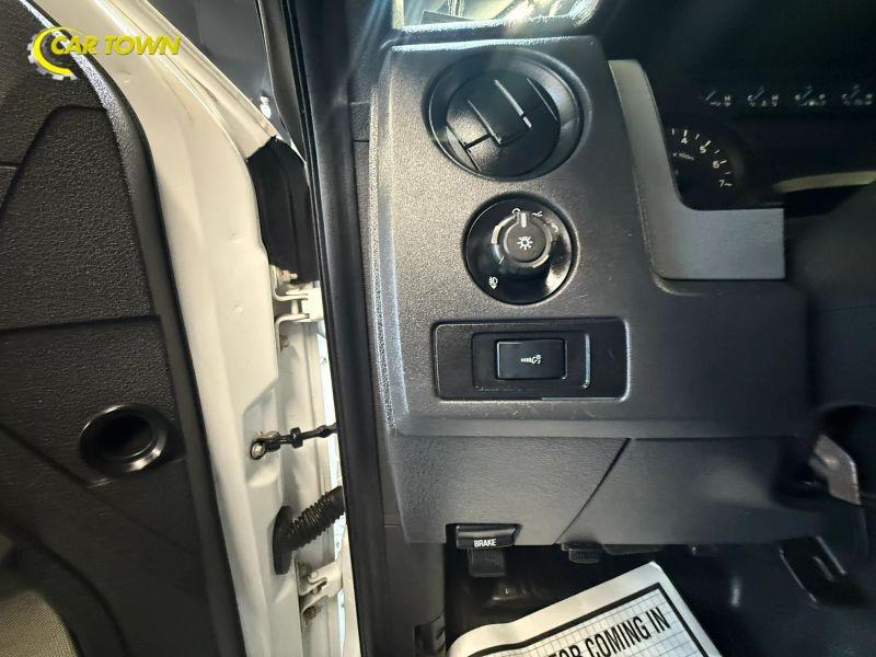 Vehicle photo 22