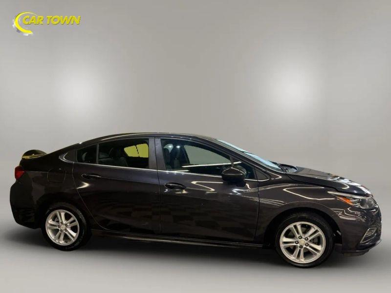 Vehicle photo 7