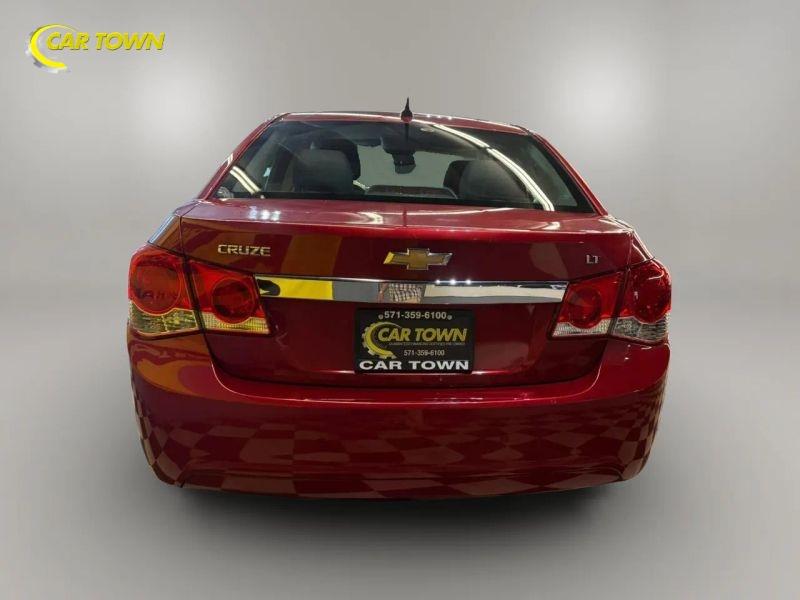 Vehicle photo 11