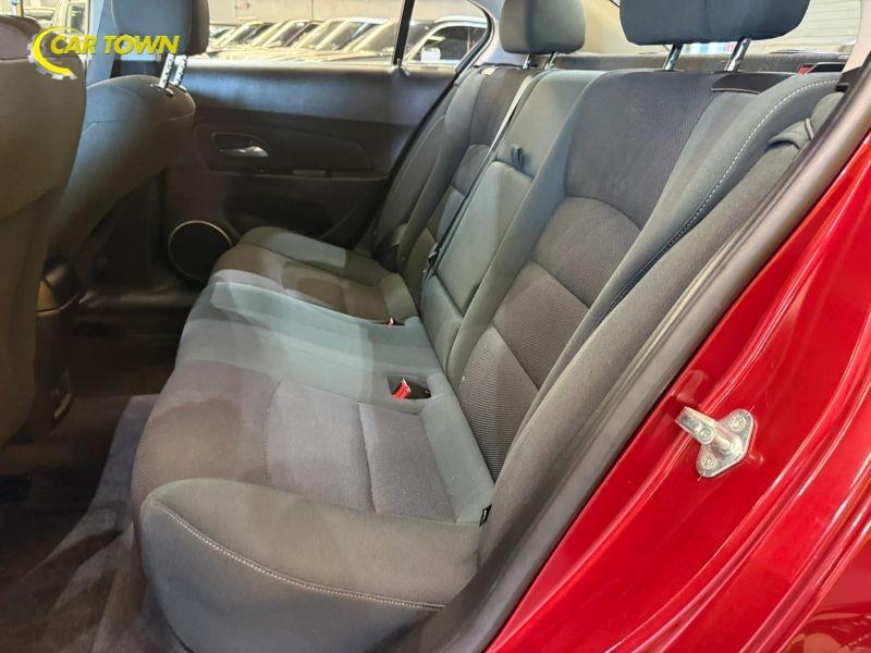 Vehicle photo 20