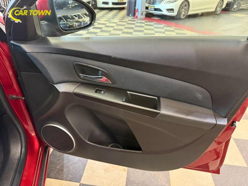 Vehicle photo 22
