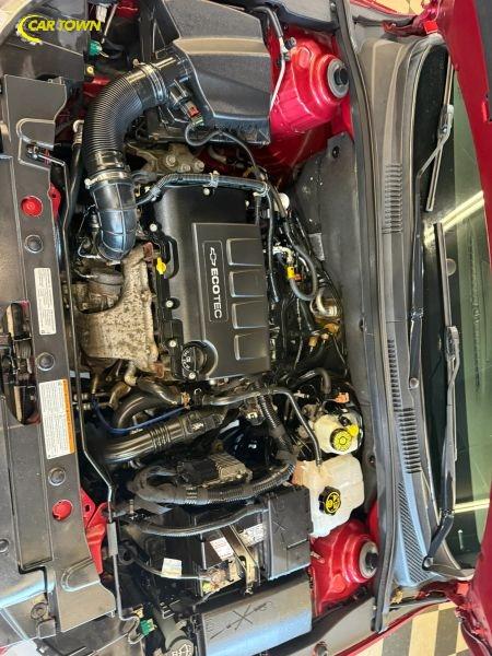 Vehicle photo 30