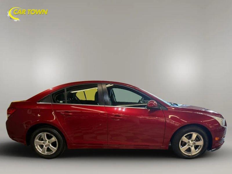 Vehicle photo 7