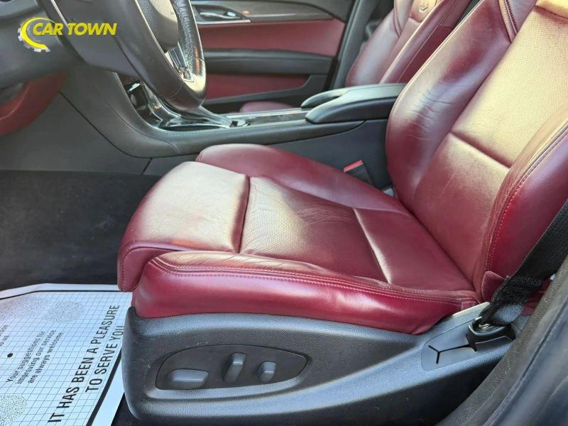 Vehicle photo 19