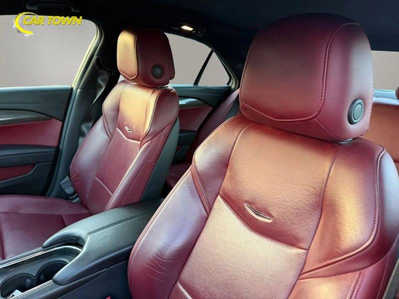 Vehicle photo 20