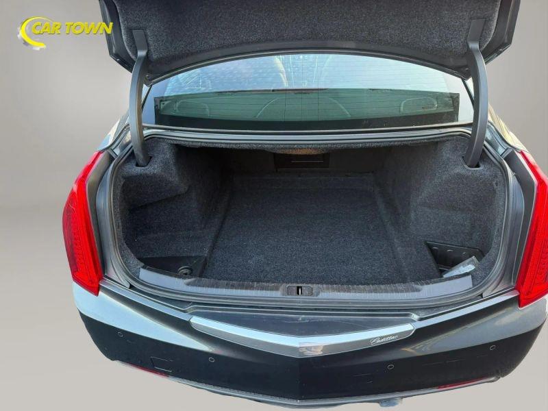 Vehicle photo 26