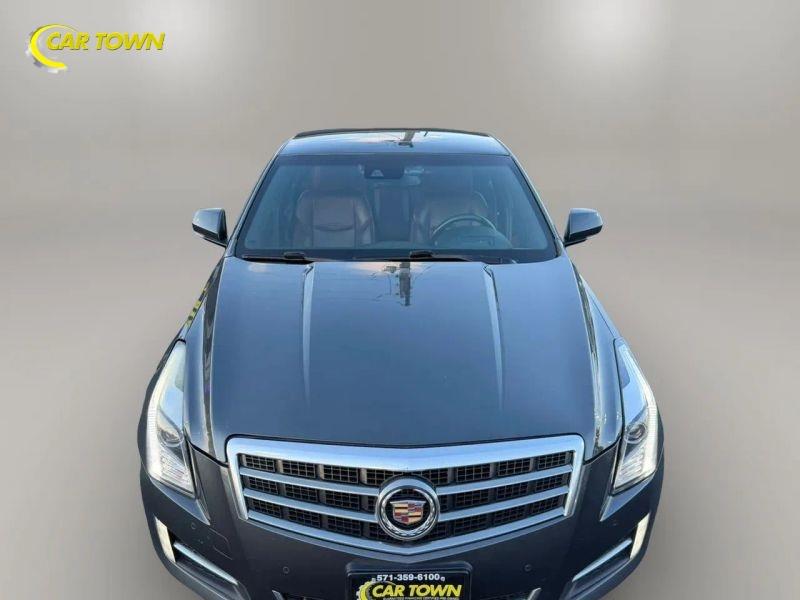 Vehicle photo 3