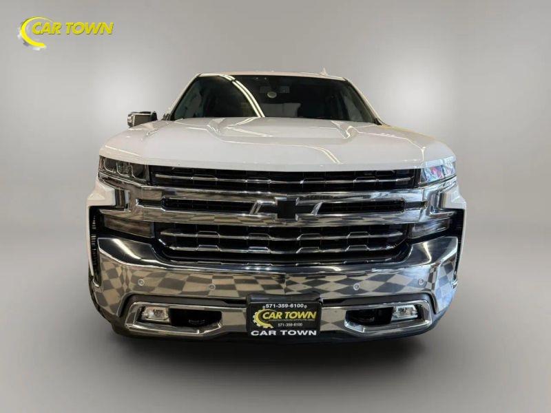 Vehicle photo 4