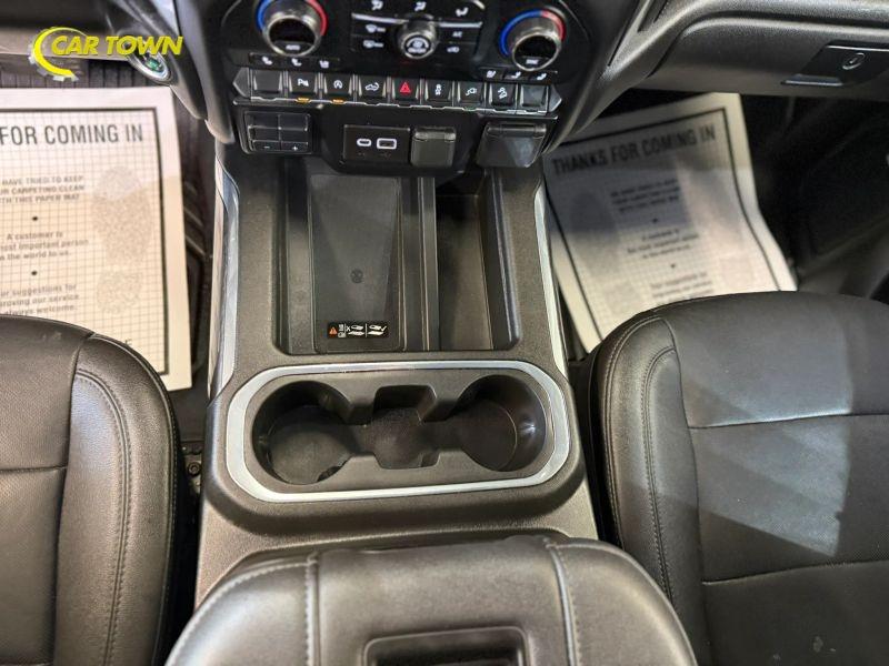 Vehicle photo 40