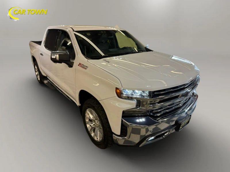 Vehicle photo 5