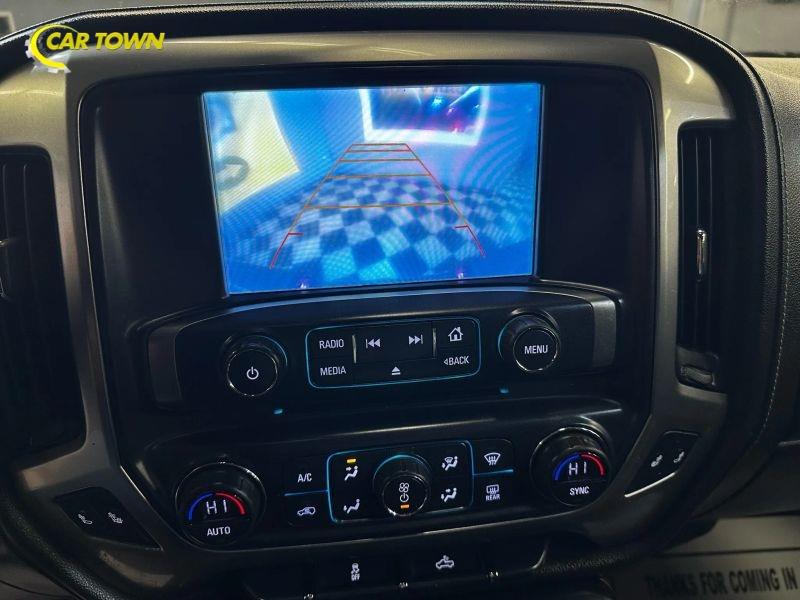 Vehicle photo 34