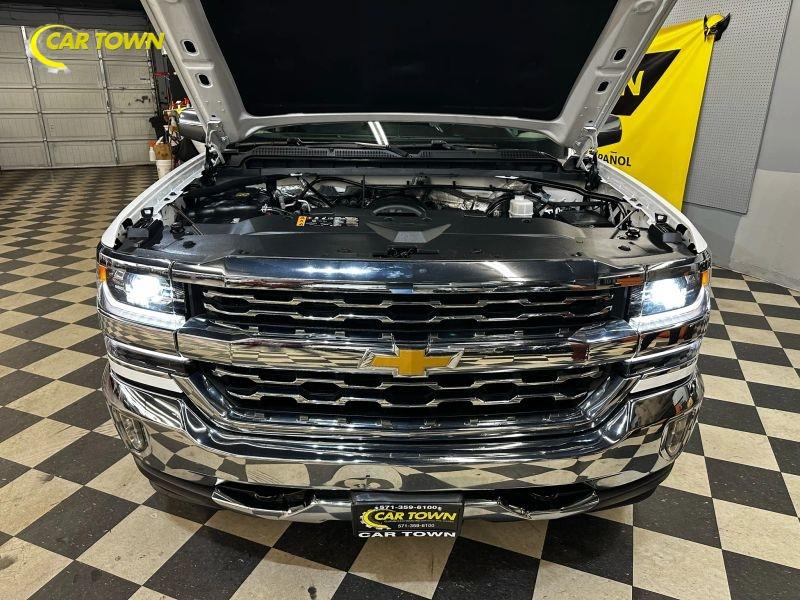 Vehicle photo 36