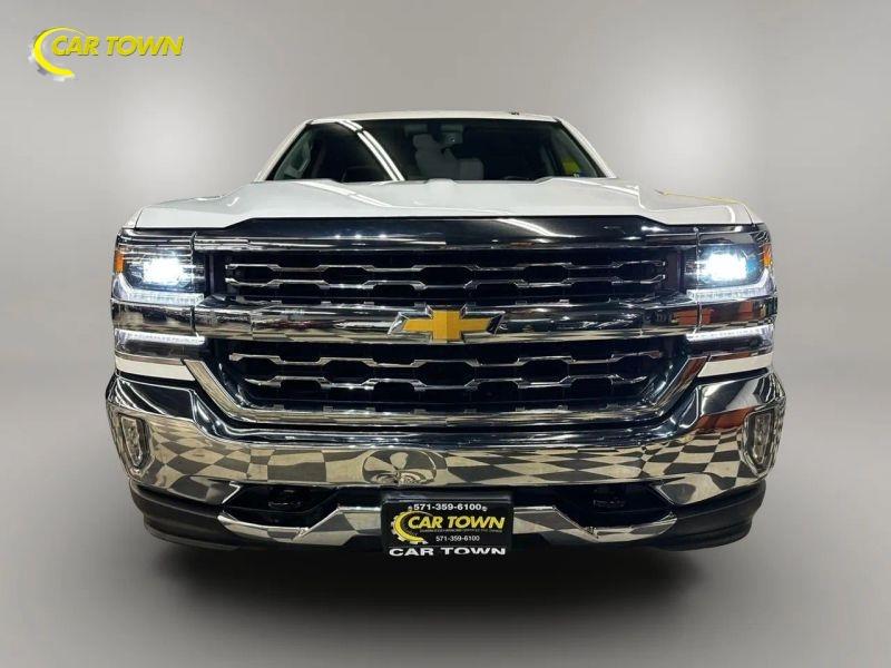 Vehicle photo 4