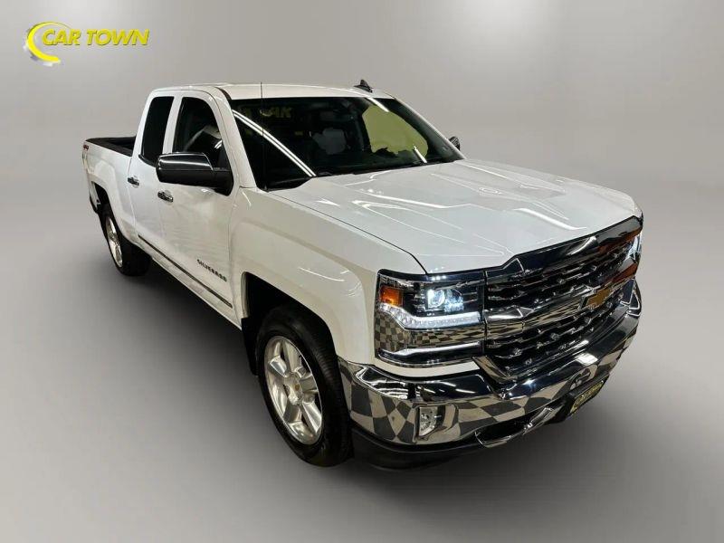 Vehicle photo 5
