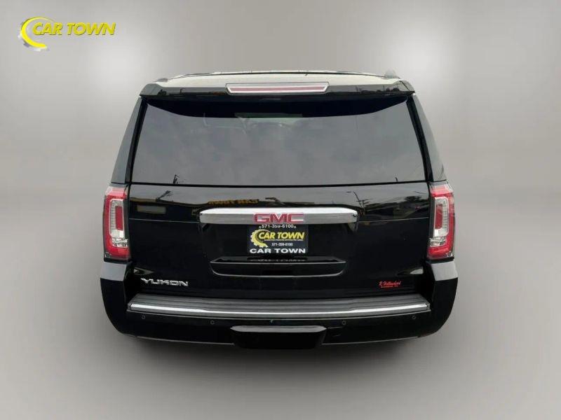 Vehicle photo 10