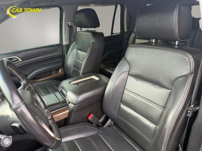 Vehicle photo 16