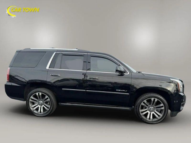 Vehicle photo 7
