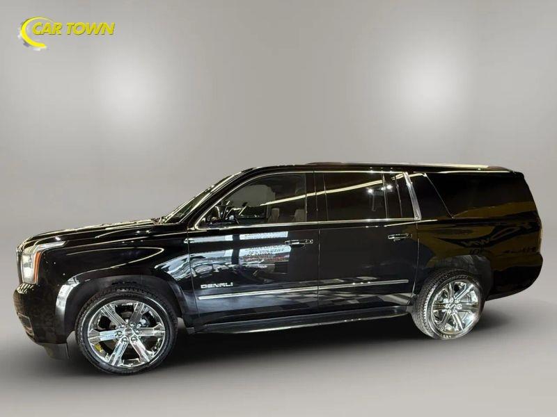 Vehicle photo 14