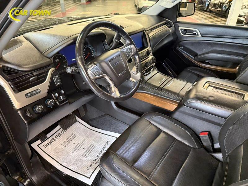 Vehicle photo 16