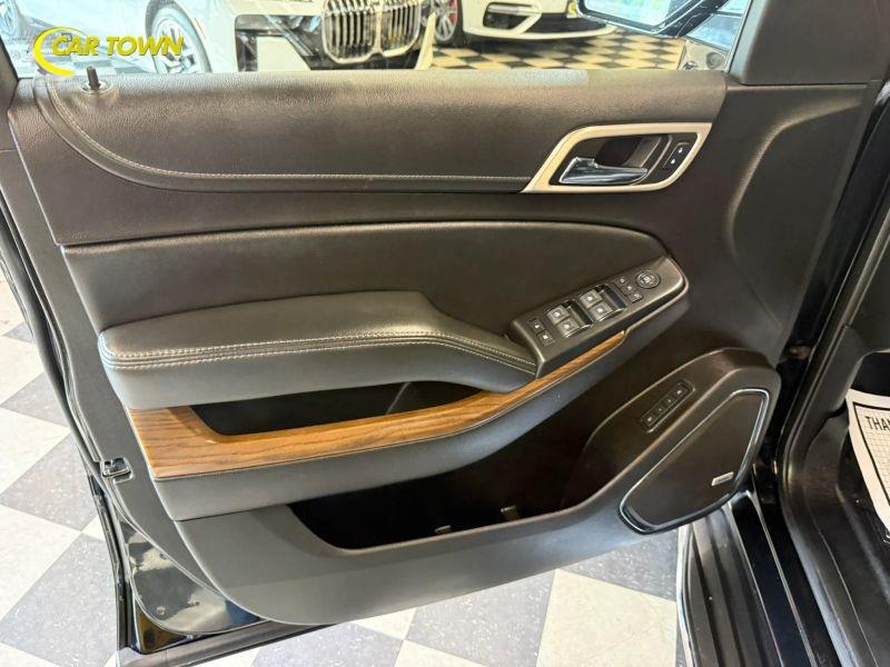 Vehicle photo 21
