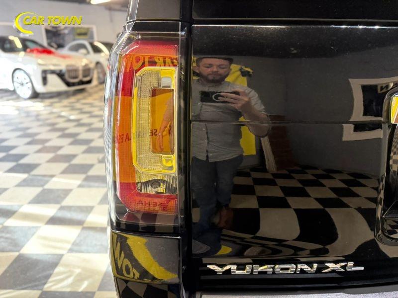 Vehicle photo 34