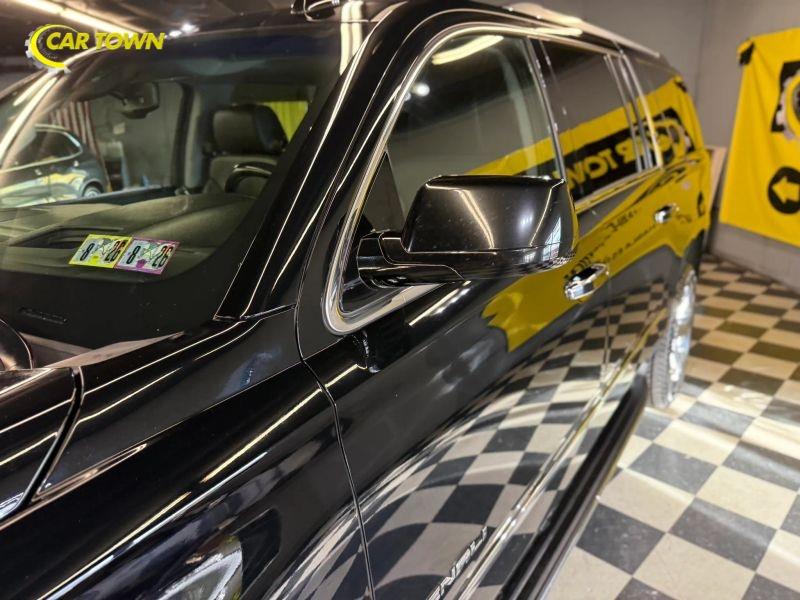 Vehicle photo 37