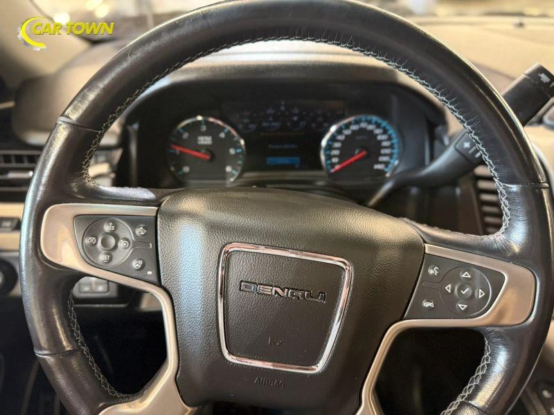 Vehicle photo 44