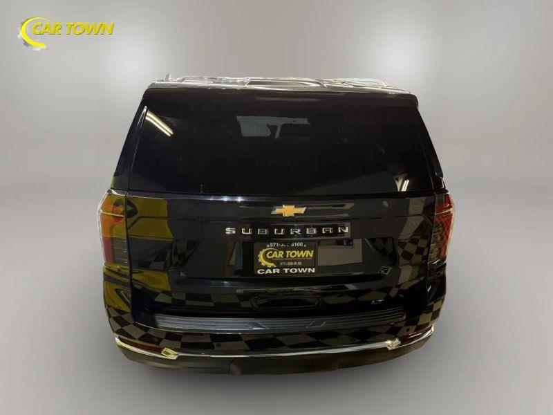 Vehicle photo 10