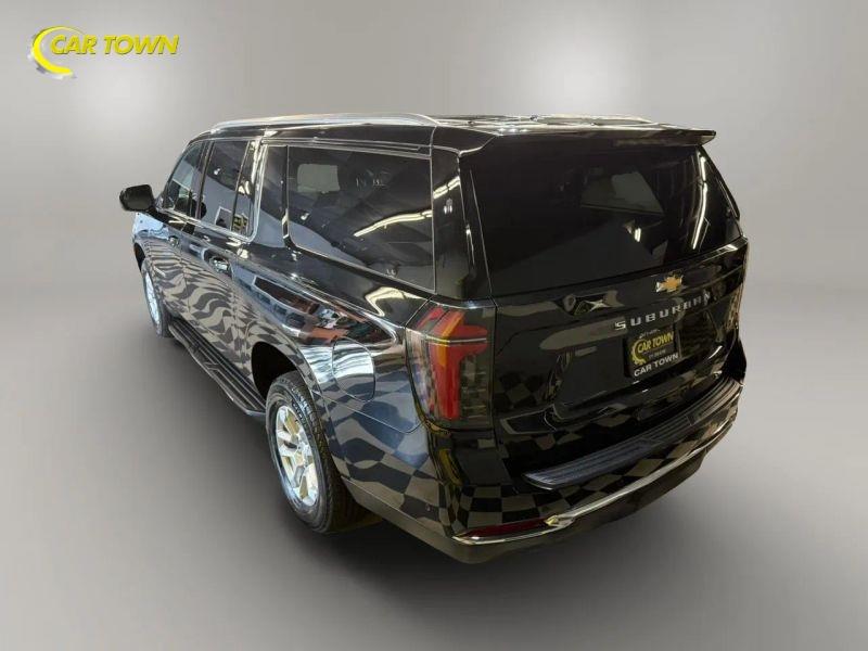 Vehicle photo 12
