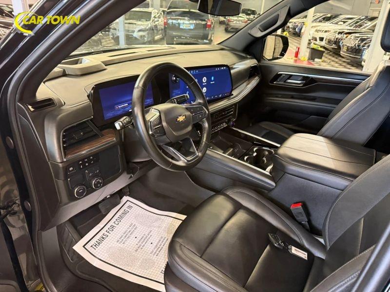 Vehicle photo 16