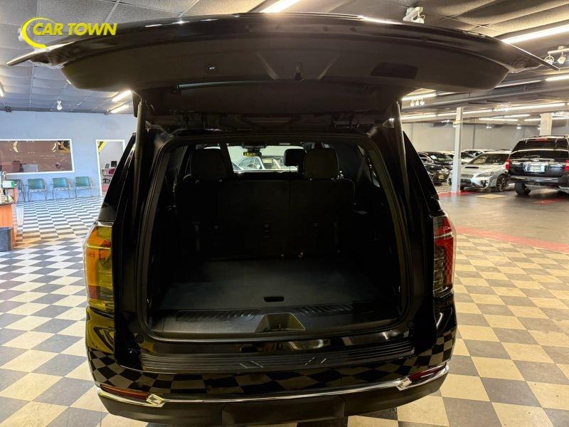 Vehicle photo 37
