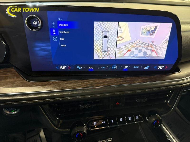 Vehicle photo 44