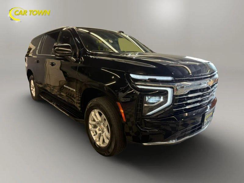 Vehicle photo 6