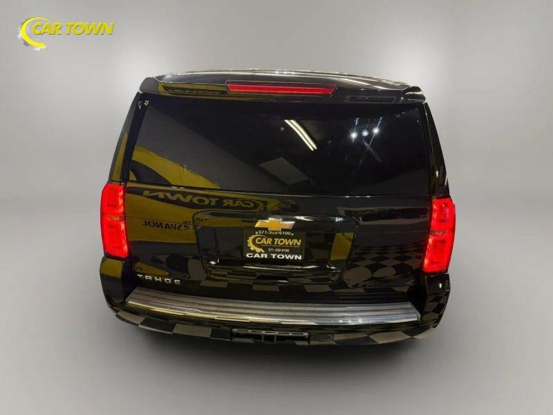 Vehicle photo 10