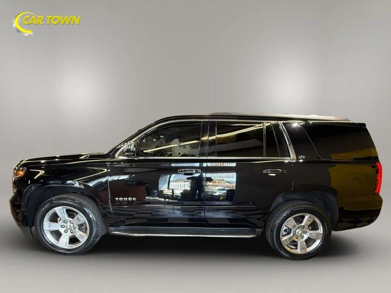 Vehicle photo 14