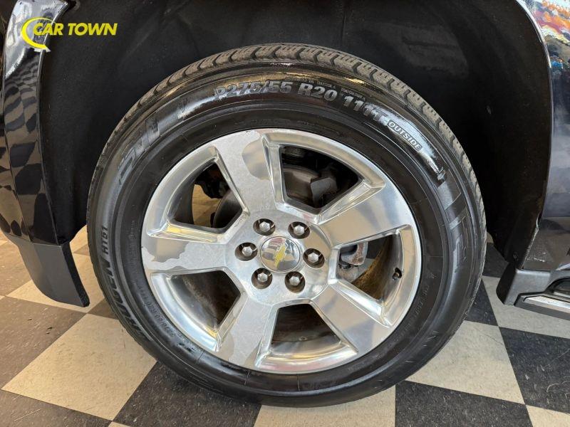 Vehicle photo 15