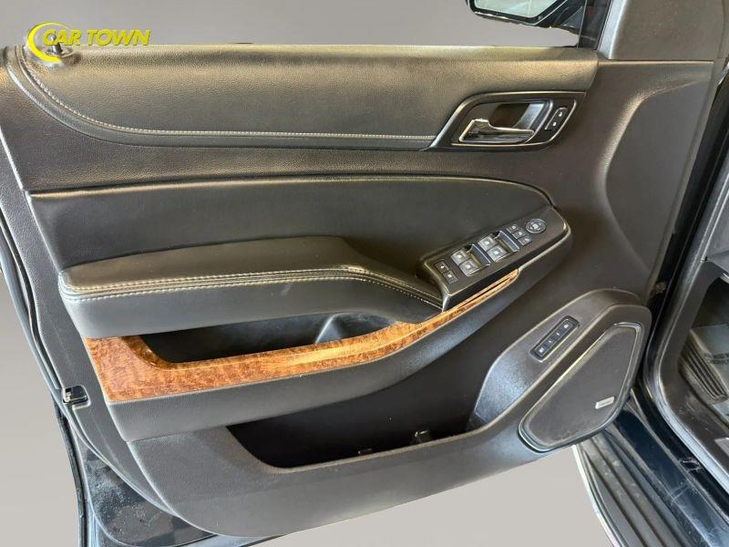 Vehicle photo 16