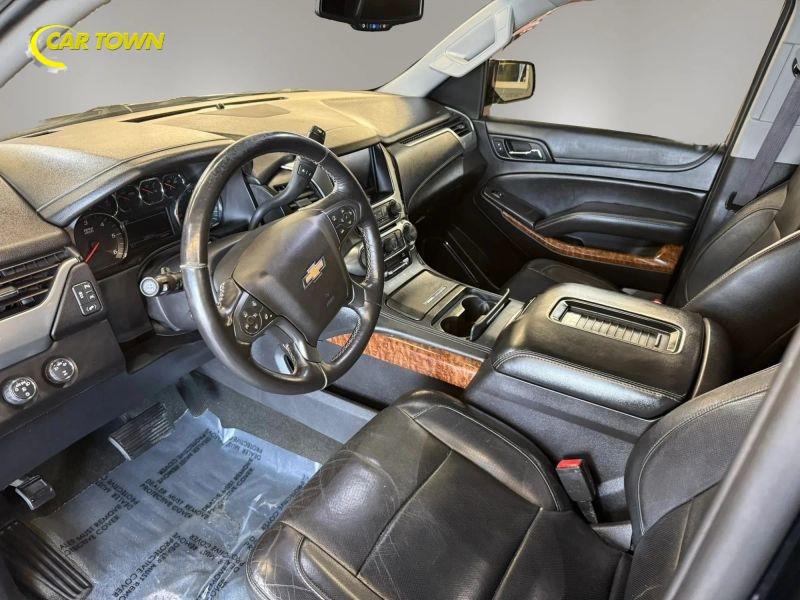 Vehicle photo 17